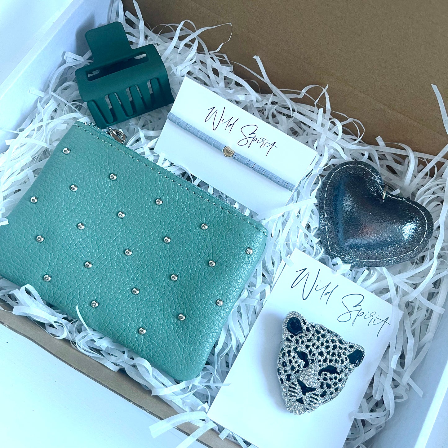 OHBOHO Snow Leopard Gift Box