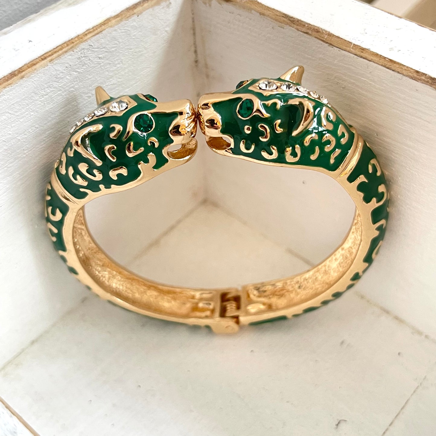 Leo Chunky Bangle